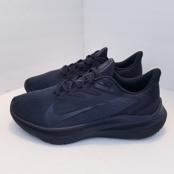 Nike Air Zoom Winflo Sz 10 Sneakers Wmns Black Anthracite EUC
